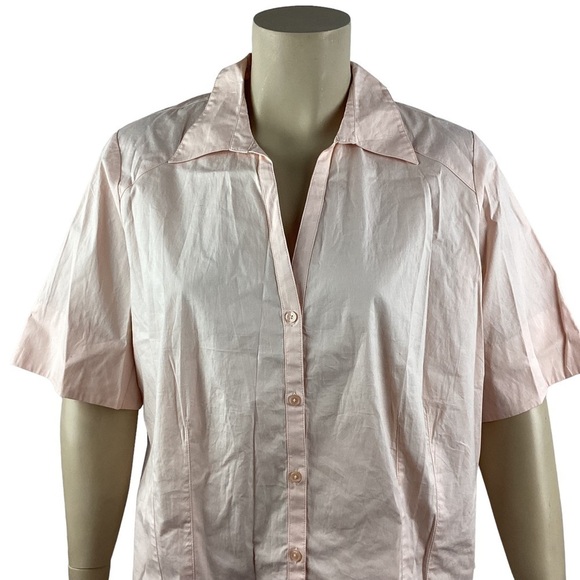 Lane Bryant Button Down Top Size 22/24 Light Pink Short Sleeve - Picture 2 of 6